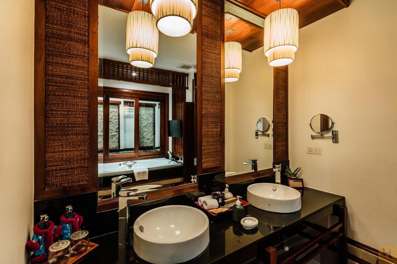 Ratilanna Riverside Spa Resort Chiang Mai Extérieur photo